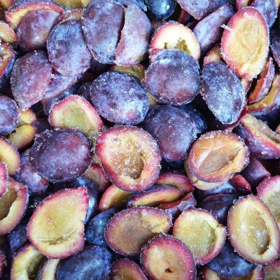 Frozen pitted plums, 2.5 kg